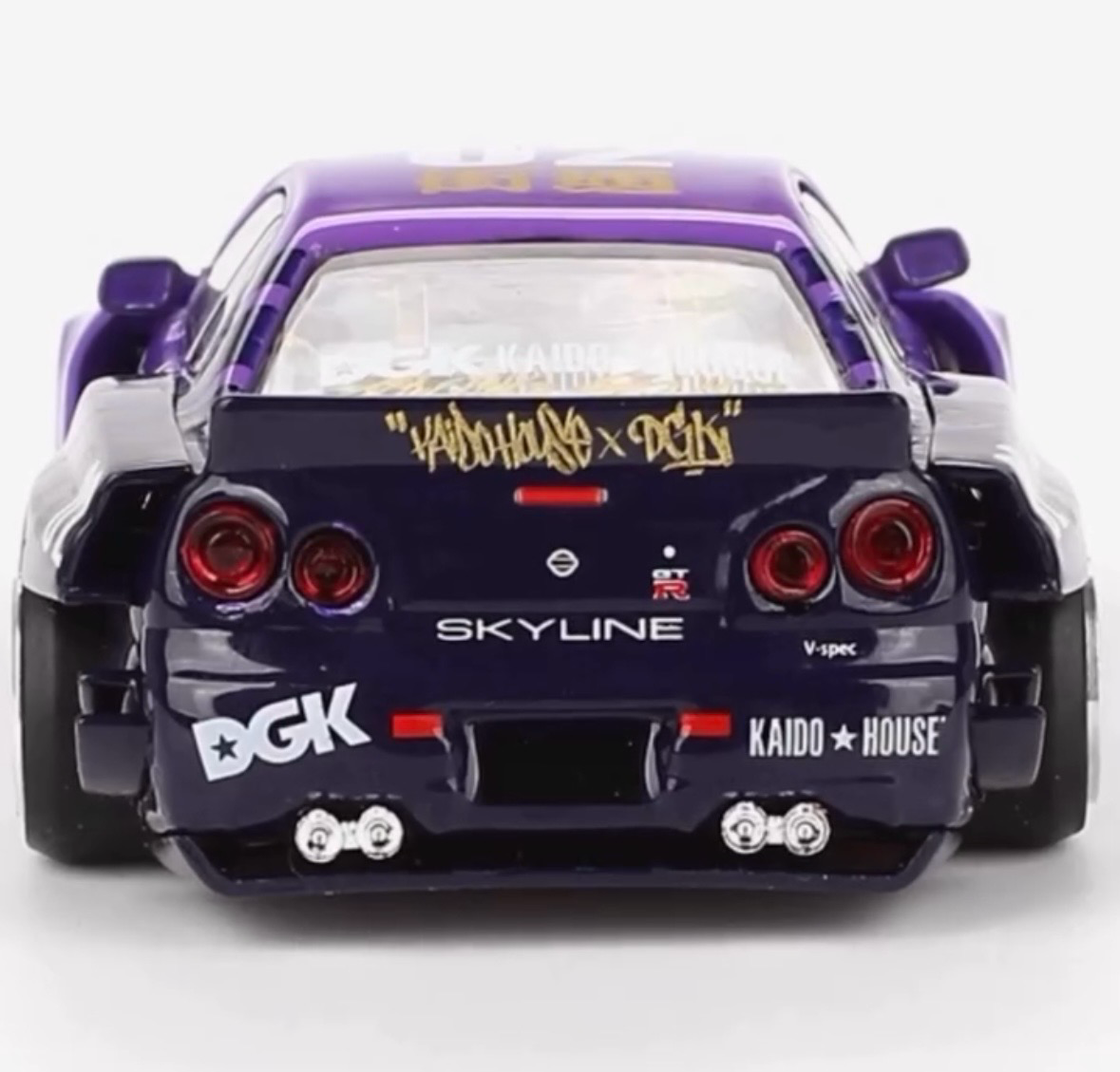 Kaido House x DGK x Mini GT Nissan Skyline GT-R (R34) V1 KHMG140 1/64 Diecast car